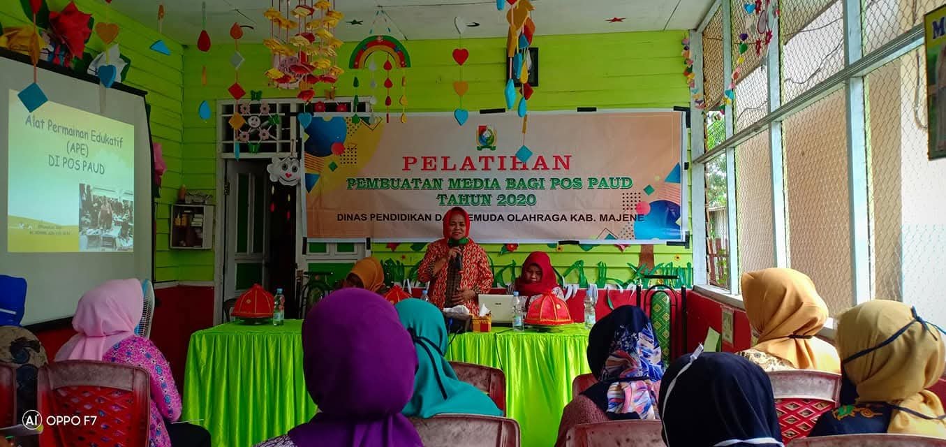 Pelatihan Pembuatan Media Bagi Pos Paud